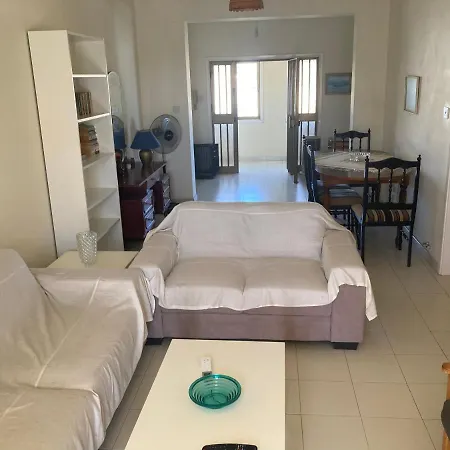 Apartamento Ekali House