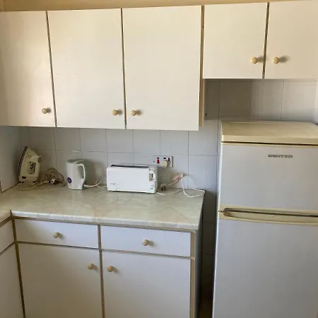 Apartamento Ekali House *