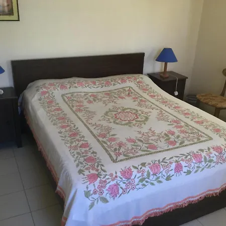 Lägenhet Ekali House