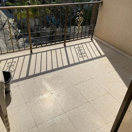 Lägenhet Ekali House *