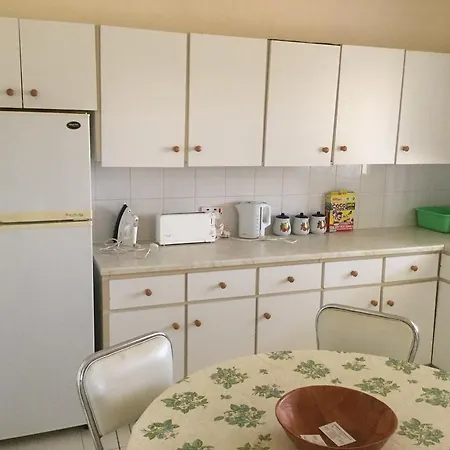 Apartamento Ekali House