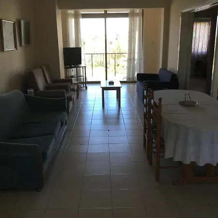 Lägenhet Ekali House